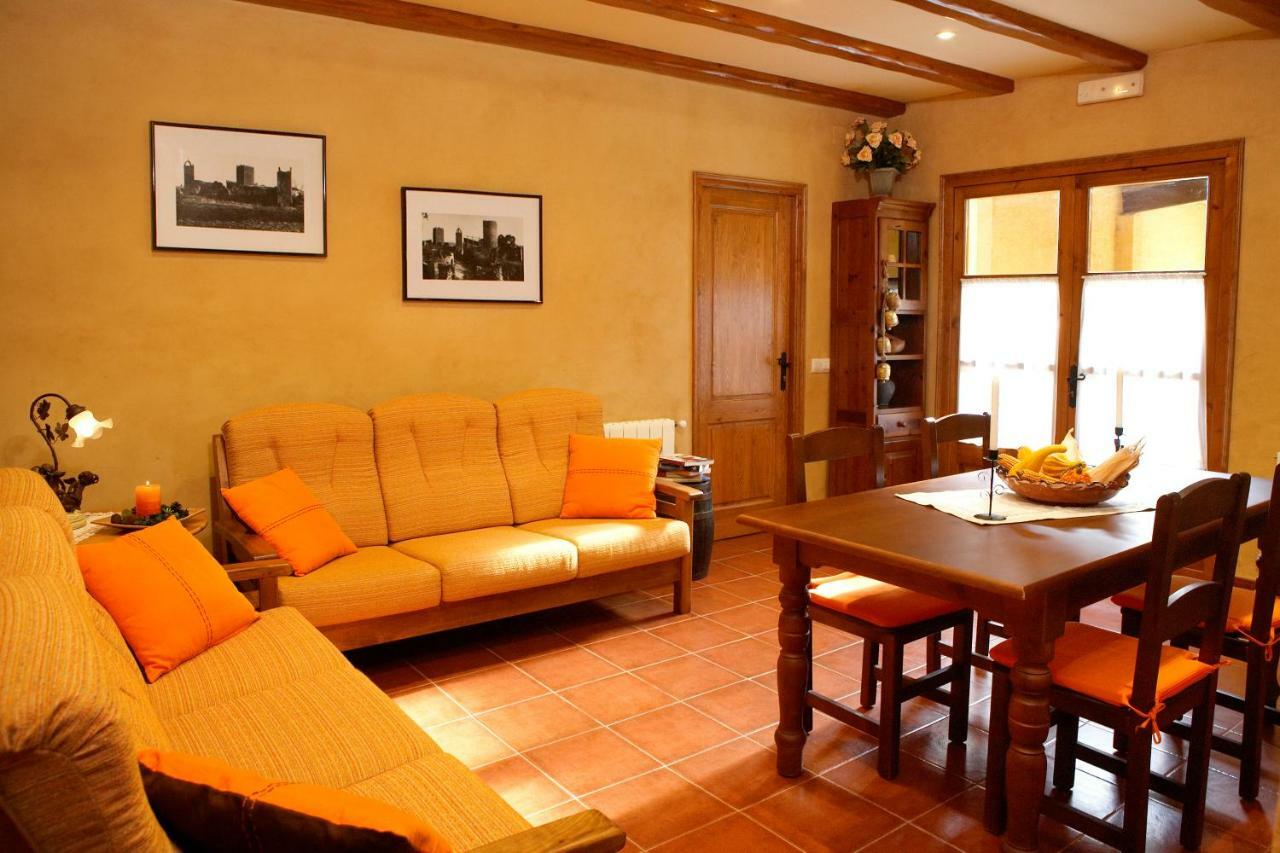 Turisme Rural Ca L,Anguila Guest House Peratallada Ngoại thất bức ảnh