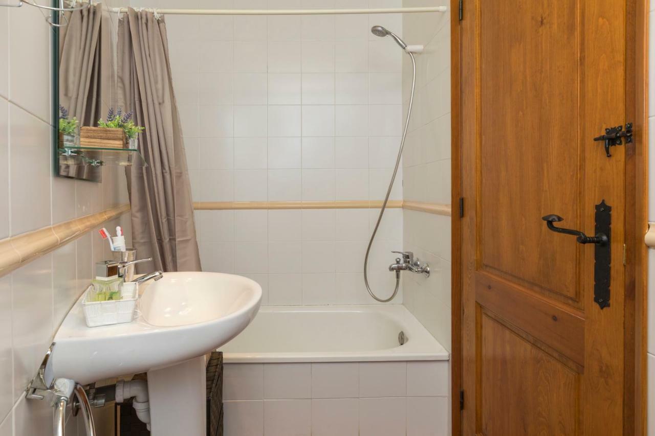 Turisme Rural Ca L,Anguila Guest House Peratallada Ngoại thất bức ảnh